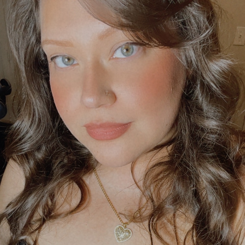 Meet your Posher, Nathaly